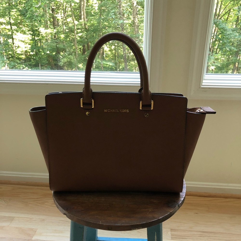 Michael kors purse